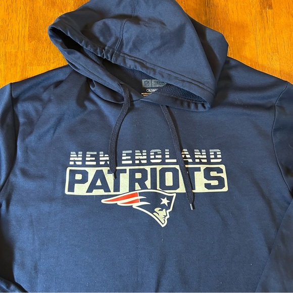 New England Patriots NFL Hoodie | Men’s XL | Navy Blue Pullover Sweatshirt - Picture 3 of 6